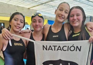 Esta vez en Gálvez, otro buen torneo de nadadoras del CAI