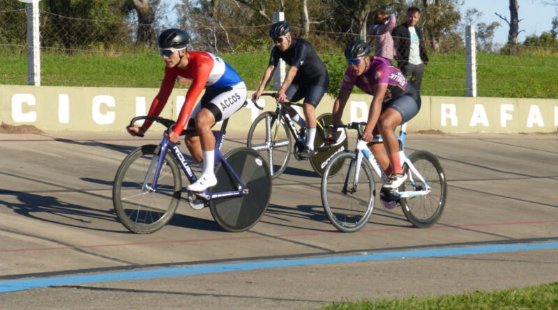 Sábado de pista en el Club Ciclista