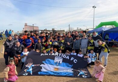 El Encuentro de Escuelitas Deportivas reunió a gran cantidad de niños y familias en barrio Antártida