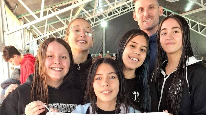 Nadadoras del CAI con otro buen torneo en Esperanza