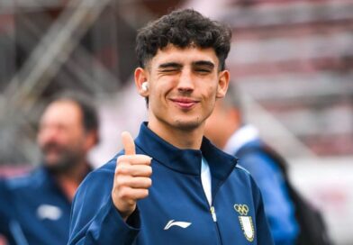 Tomás Mondino en la jornada inicial del atletismo con la posta mixta